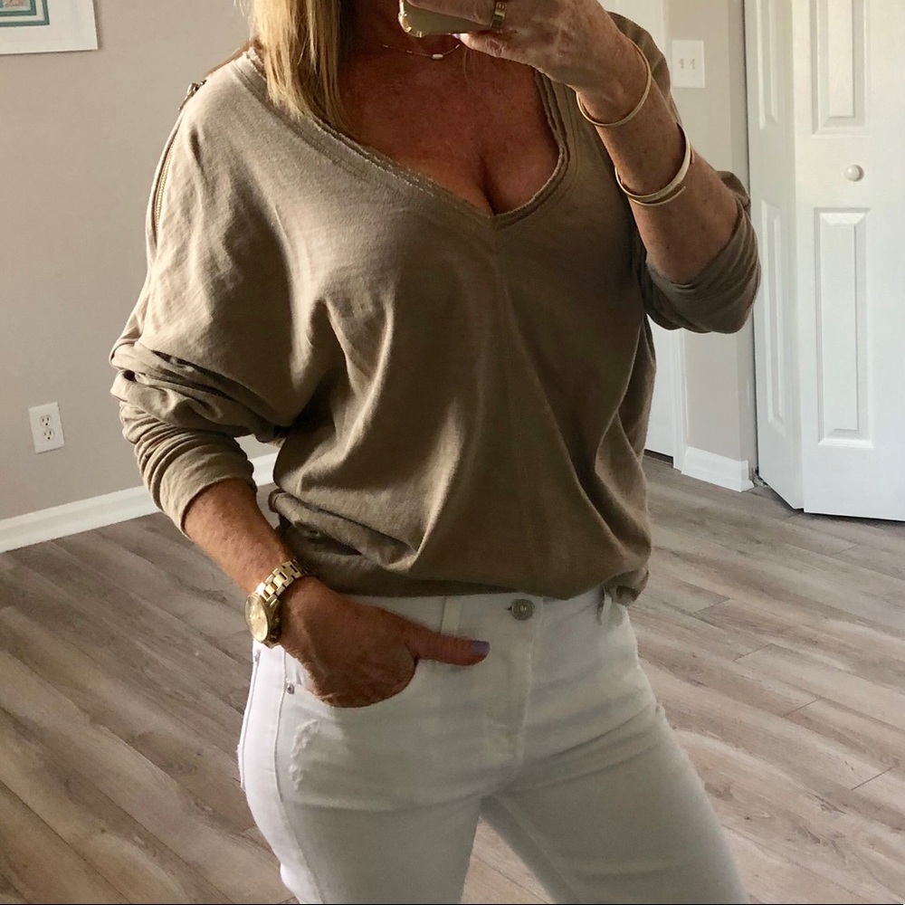 Rachel Roy V Neck Top